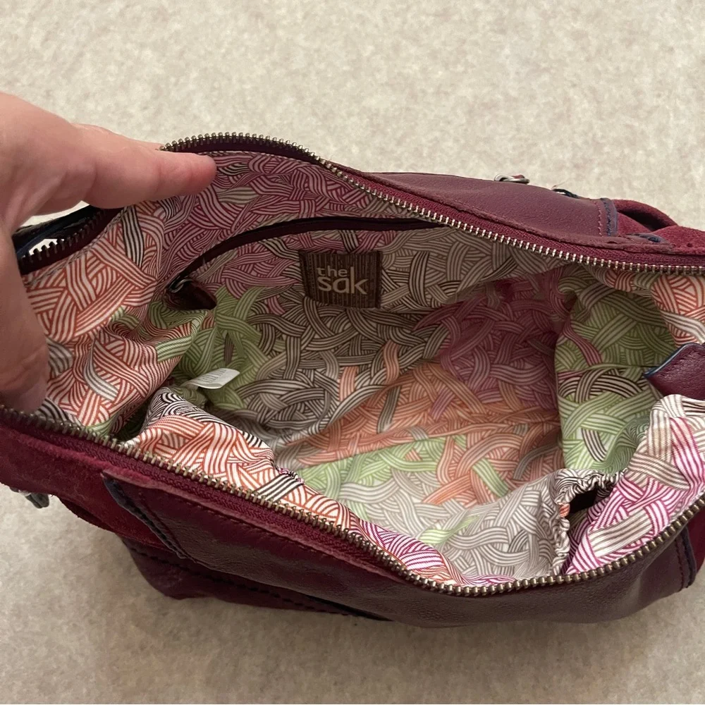 The Sak Marrón Soft Leather and Suede Hobo Zip Shoulder Handbag Purse